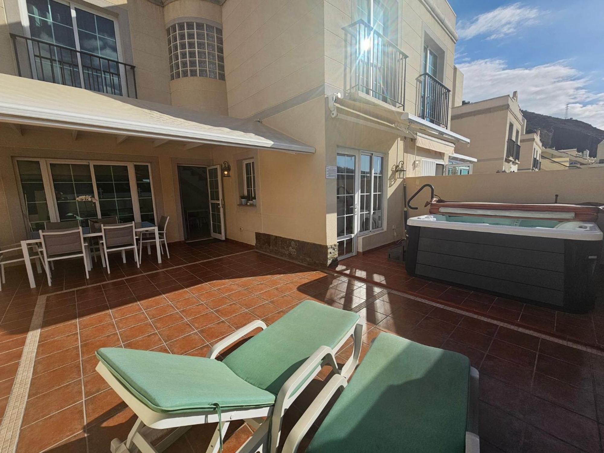 Cozy Modern House, In A Complex With A Swimming Pool Apartman Puerto Rico  Kültér fotó